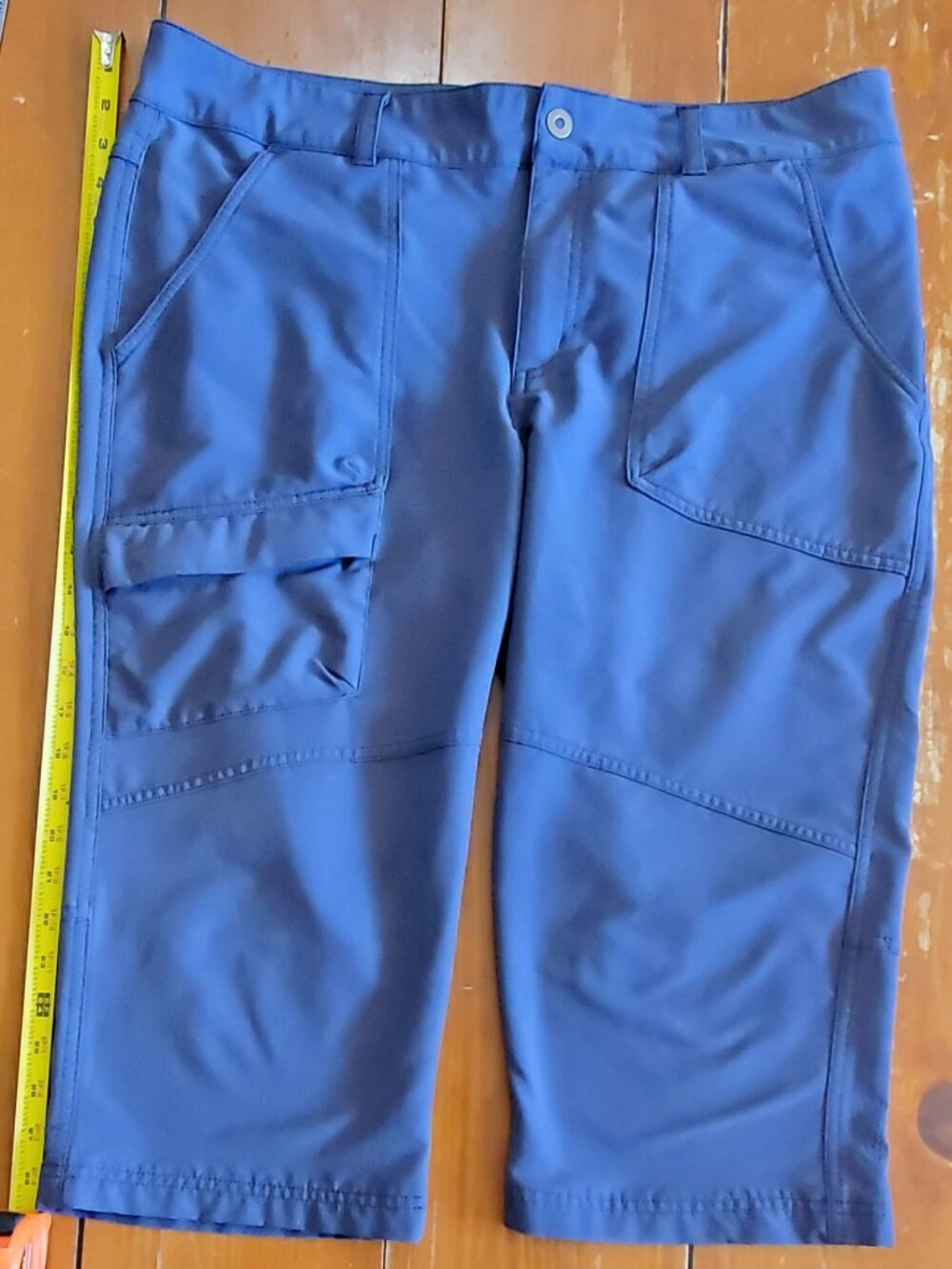 Women's Columbia Cargo Style Shorts Knee Length Size 14 Smokey Blue